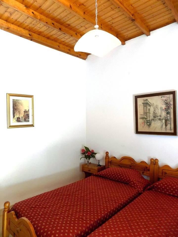 Katerina'S Apartments Agios Gordios  Exterior foto