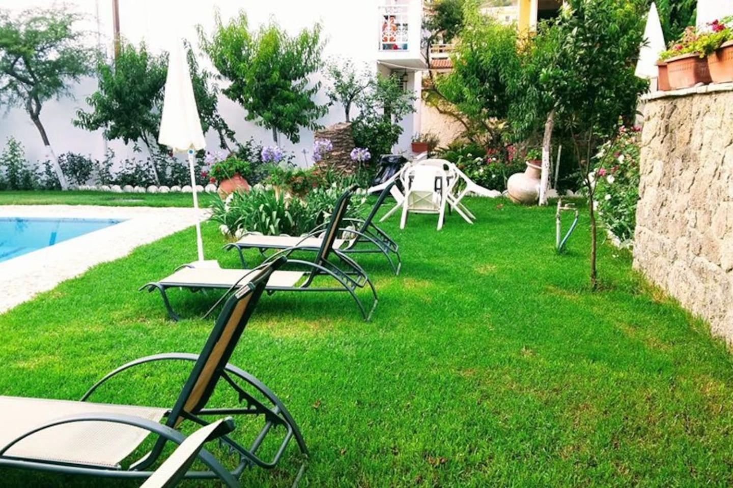 Katerina'S Apartments Agios Gordios  Exterior foto