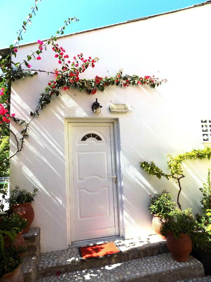 Katerina'S Apartments Agios Gordios  Exterior foto